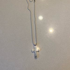Cross necklas
